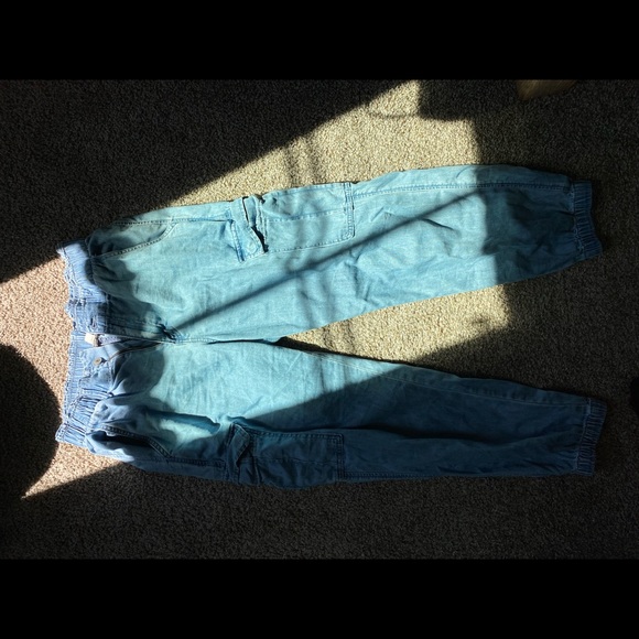 American Eagle Denim Relaxed Mom Joggers - Picture 3 of 6